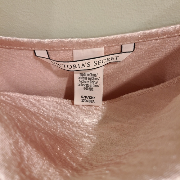 Ladies Top - Picture 5 of 5